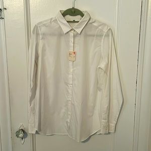 Uniqlo Classic White Poplin Shirt
